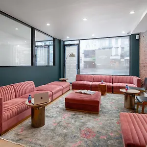 Hotel Little Charlie, New York