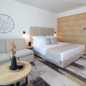 Hotel Marvel - Fully Renovated Free Access
